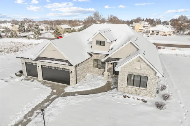 $859,900 | 12984 Spirea Avenue, St. John, IN 46373