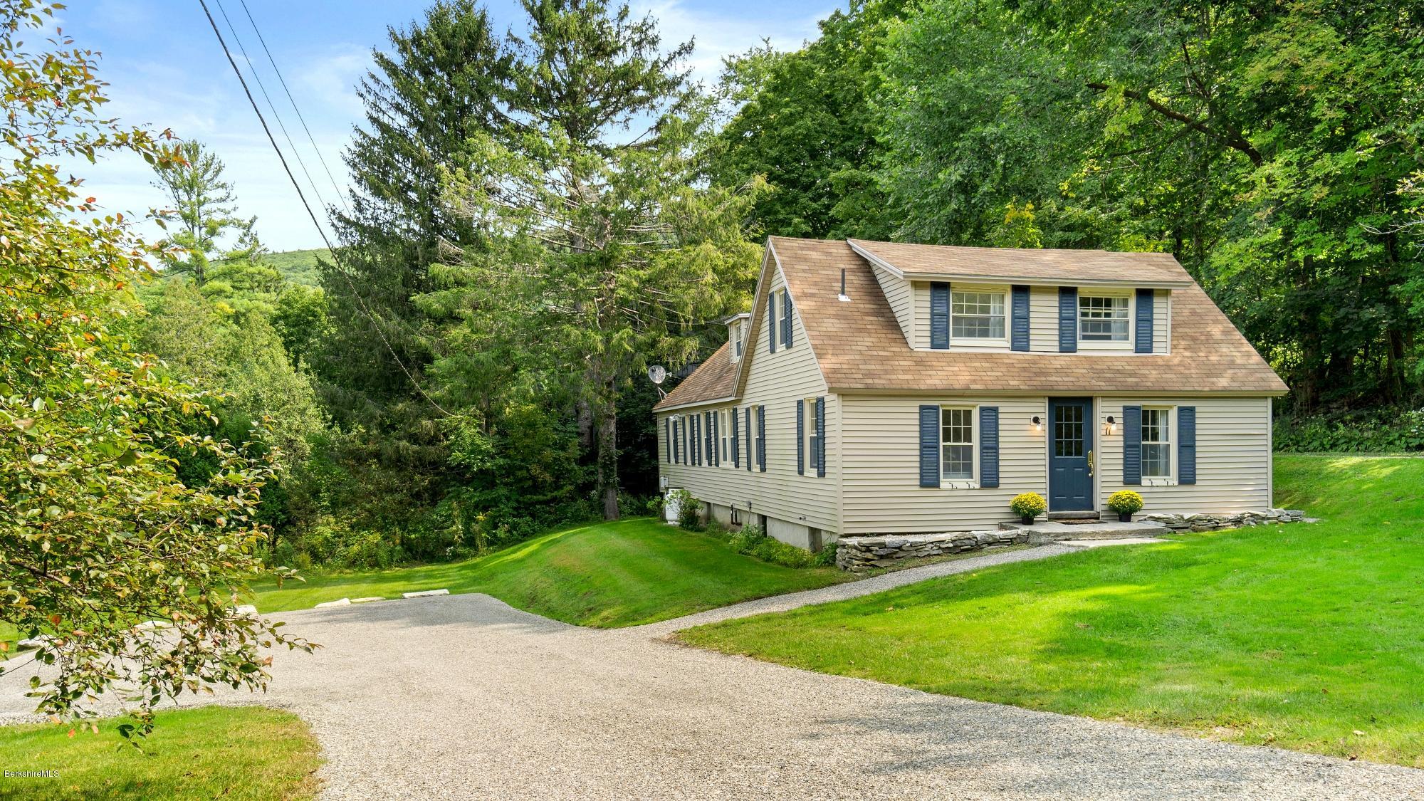 11 Stockbridge Road West Stockbridge, MA 01266 - Photo 1 of 18 DSC09804sm