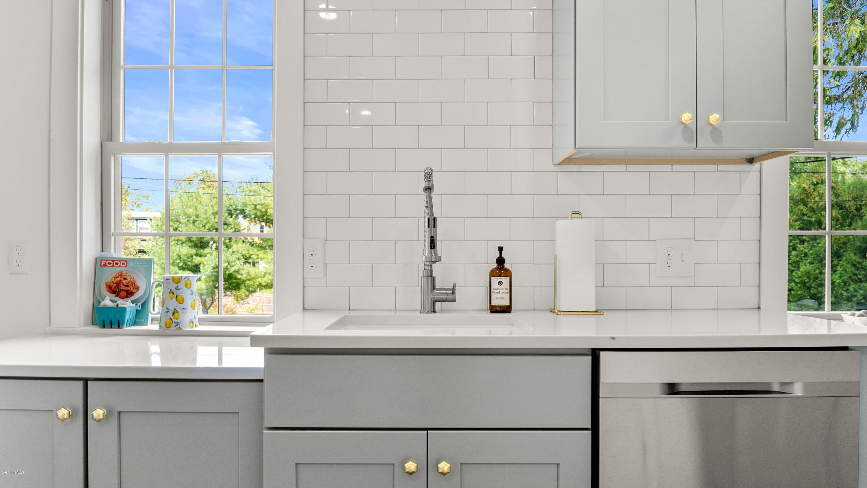 11 Stockbridge Road West Stockbridge, MA 01266 - Photo 4 of 18 Kitchen