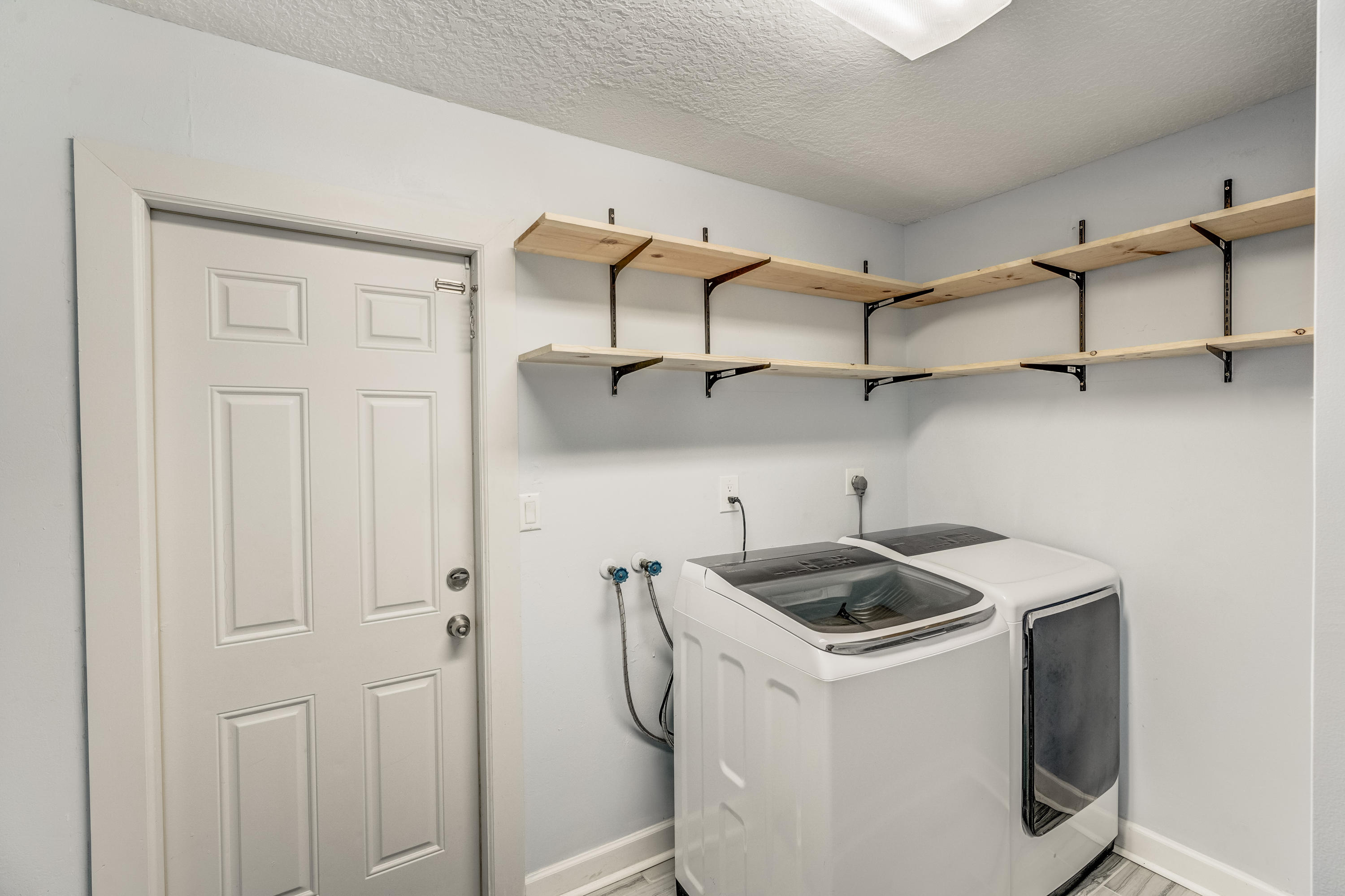 6120 Wolfe Street Jupiter, FL 33458 - Photo 25 of 55 Spacious laundry