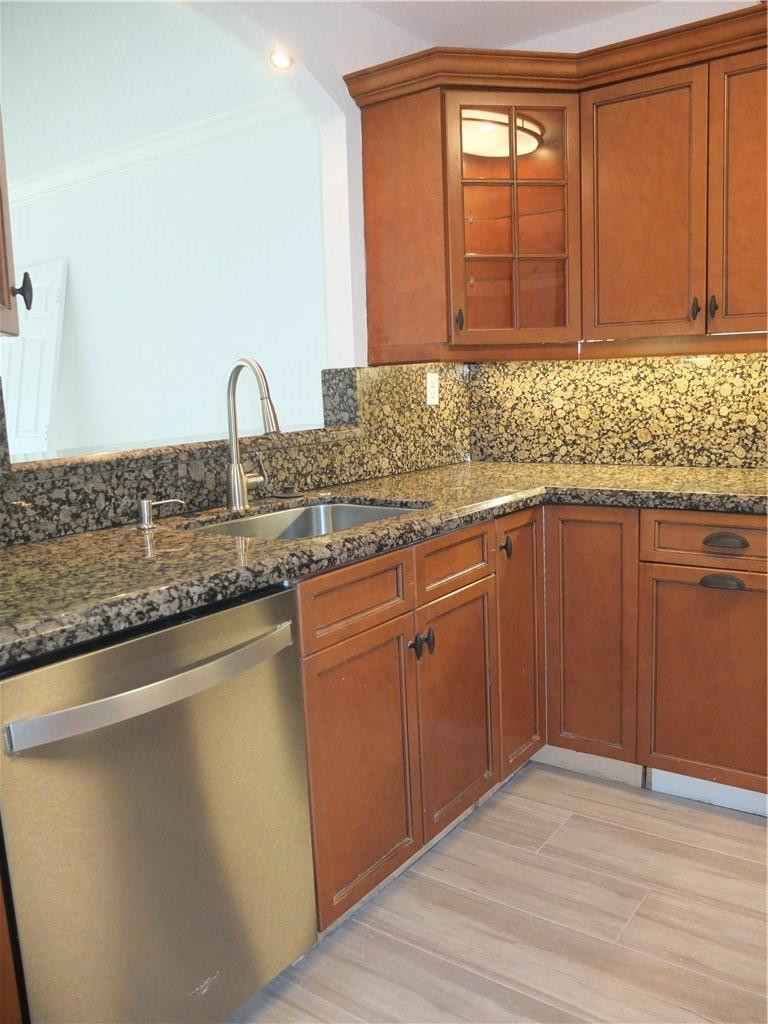 3150 Northeast 48th Court, Unit 204 Lighthouse Point, FL 33064 - Photo 6 of 23 Photo 6