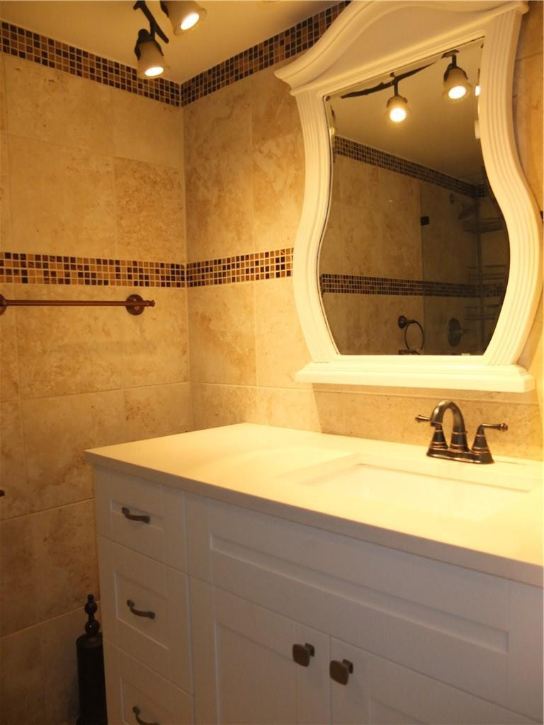 3150 Northeast 48th Court, Unit 204 Lighthouse Point, FL 33064 - Photo 9 of 23 Master Bath