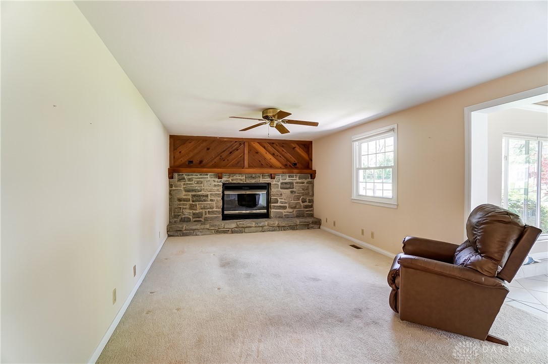 4909 Bonnie Road Kettering, OH 45440 - Photo 14 of 34