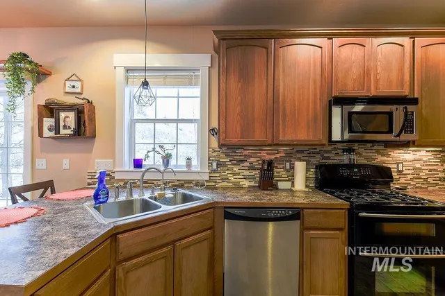 $379,500 | 617 Britton Lane, Moscow, ID 83843