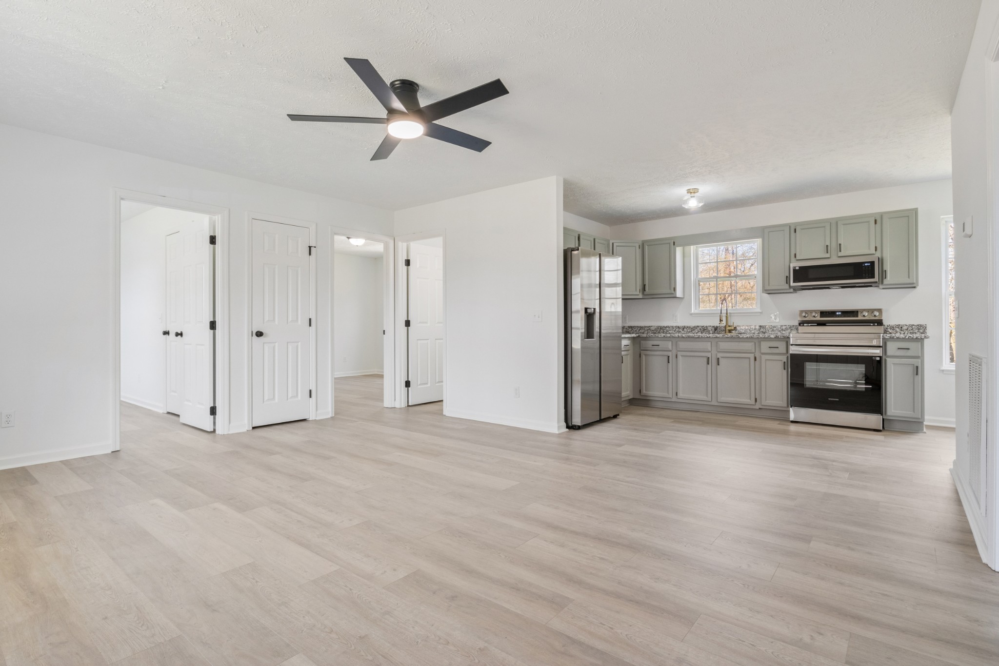 813 Lowry Street Manchester, TN 37355 - Photo 7 of 21 Gallery Image 7