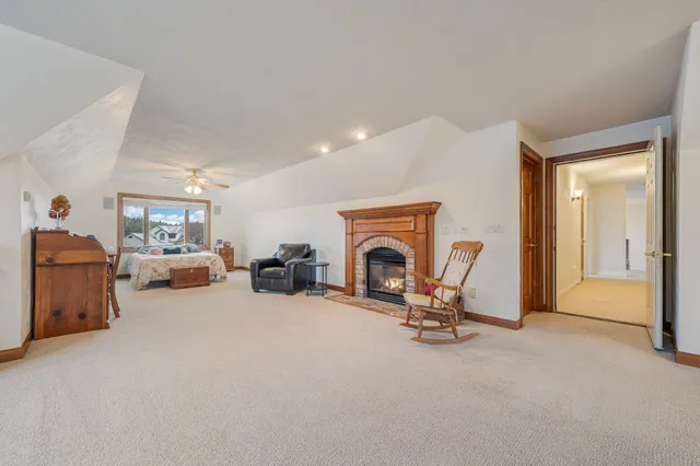 $900,000 | E5975 Sunset Court, Weyauwega, WI 54983