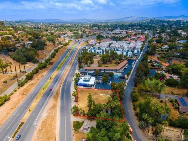 $1,795,000 | 2690 South Escondido Boulevard, Unit 2381521600, Escondido, CA 92025