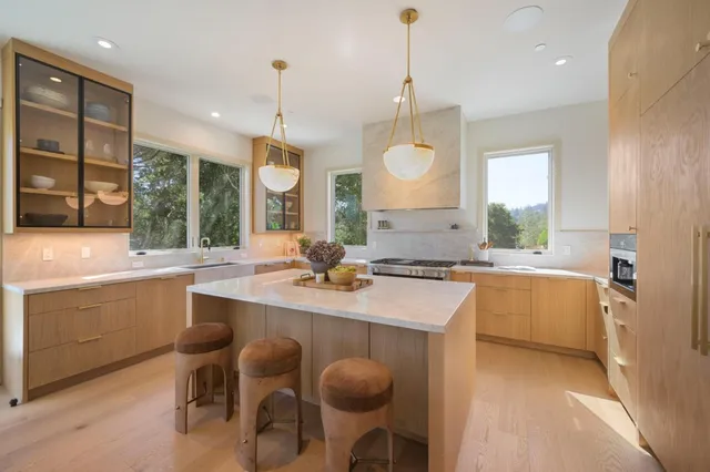 $13,950,000 | 1215 La Cumbre Road, Hillsborough, CA 94010