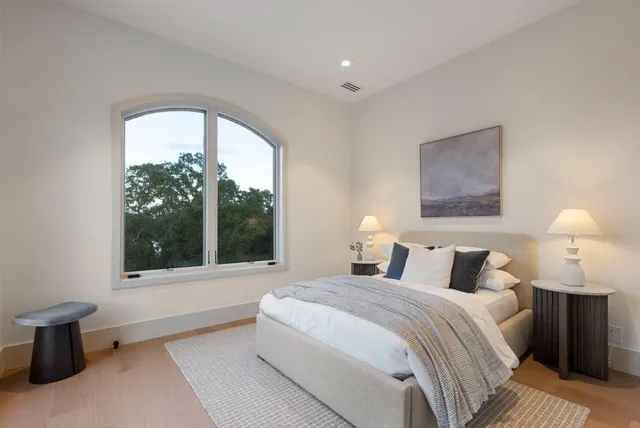 $13,950,000 | 1215 La Cumbre Road, Hillsborough, CA 94010