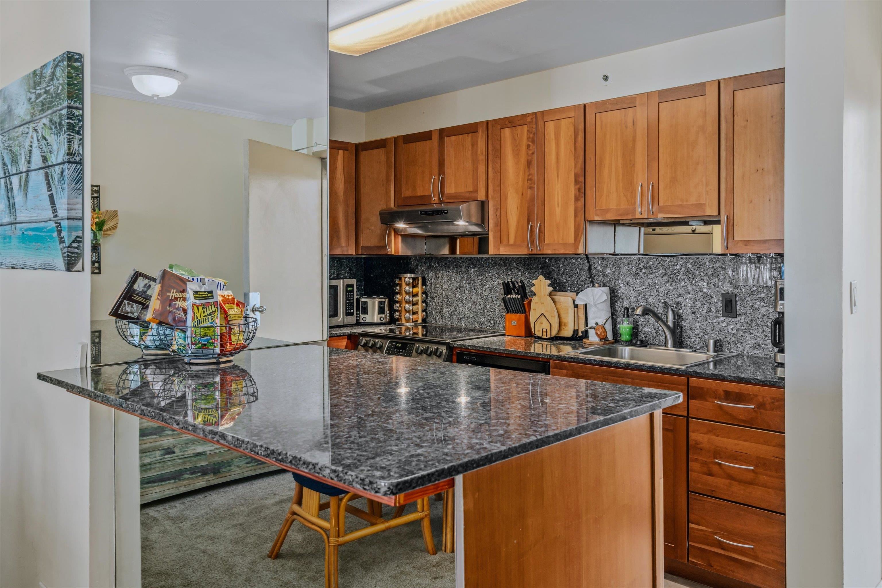 4327 Lower Honoapiilani Road, Unit 602B Lahaina, HI 96761 - Photo 11 of 26