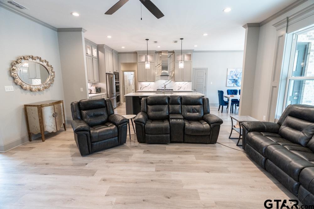 3531 Chapel View Tyler, TX 75707 - Photo 14 of 48 a living room with furniture and a window