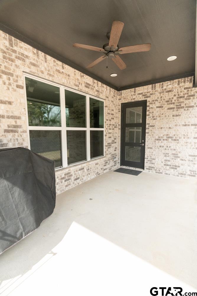 3531 Chapel View Tyler, TX 75707 - Photo 43 of 48 a view of an empty room with a ceiling fan