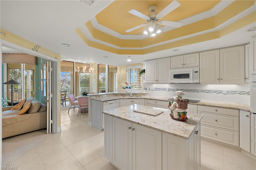 425 Dockside Drive, Unit 301 Naples, FL 34110 - Photo 15 of 46