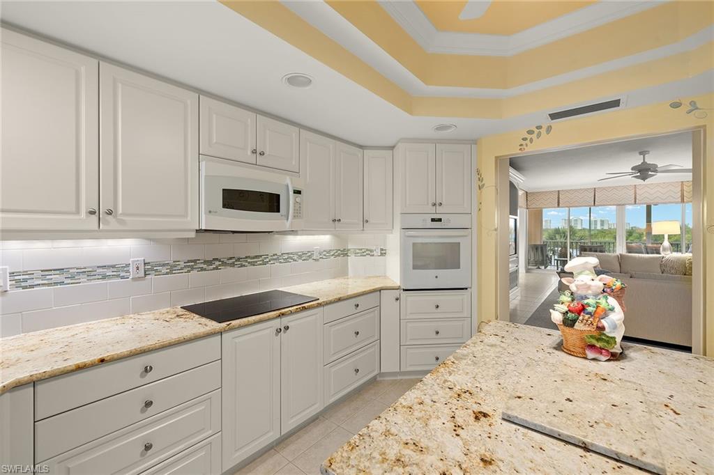 425 Dockside Drive, Unit 301 Naples, FL 34110 - Photo 19 of 46