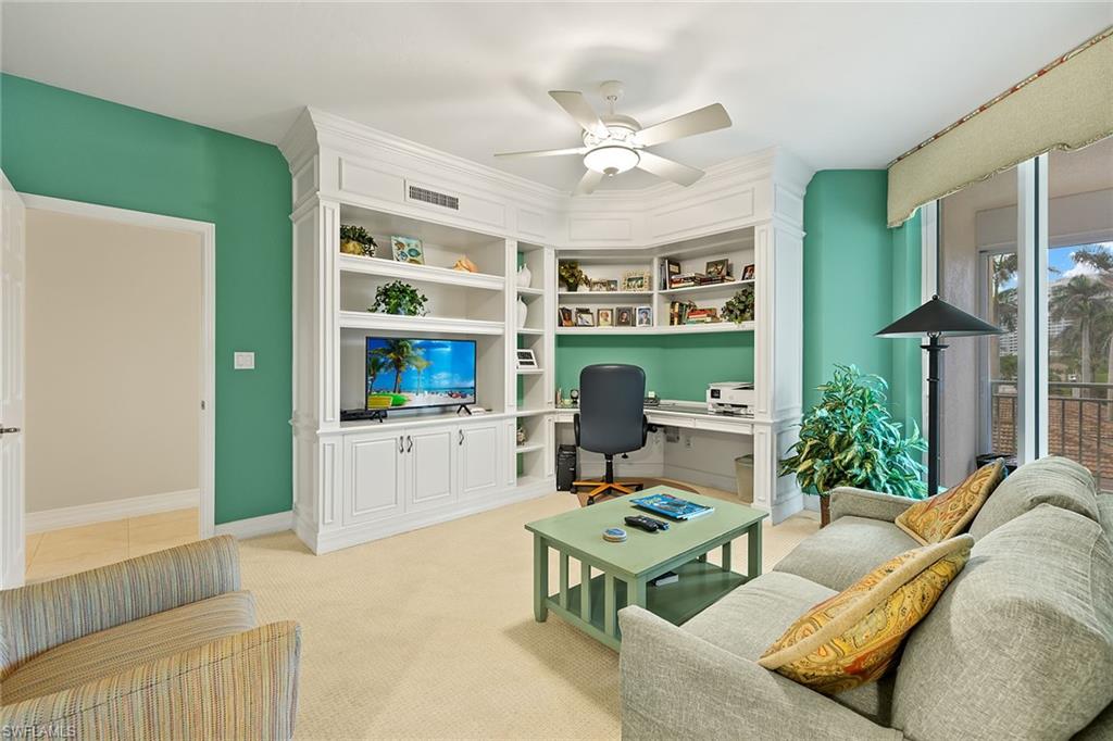 425 Dockside Drive, Unit 301 Naples, FL 34110 - Photo 31 of 46