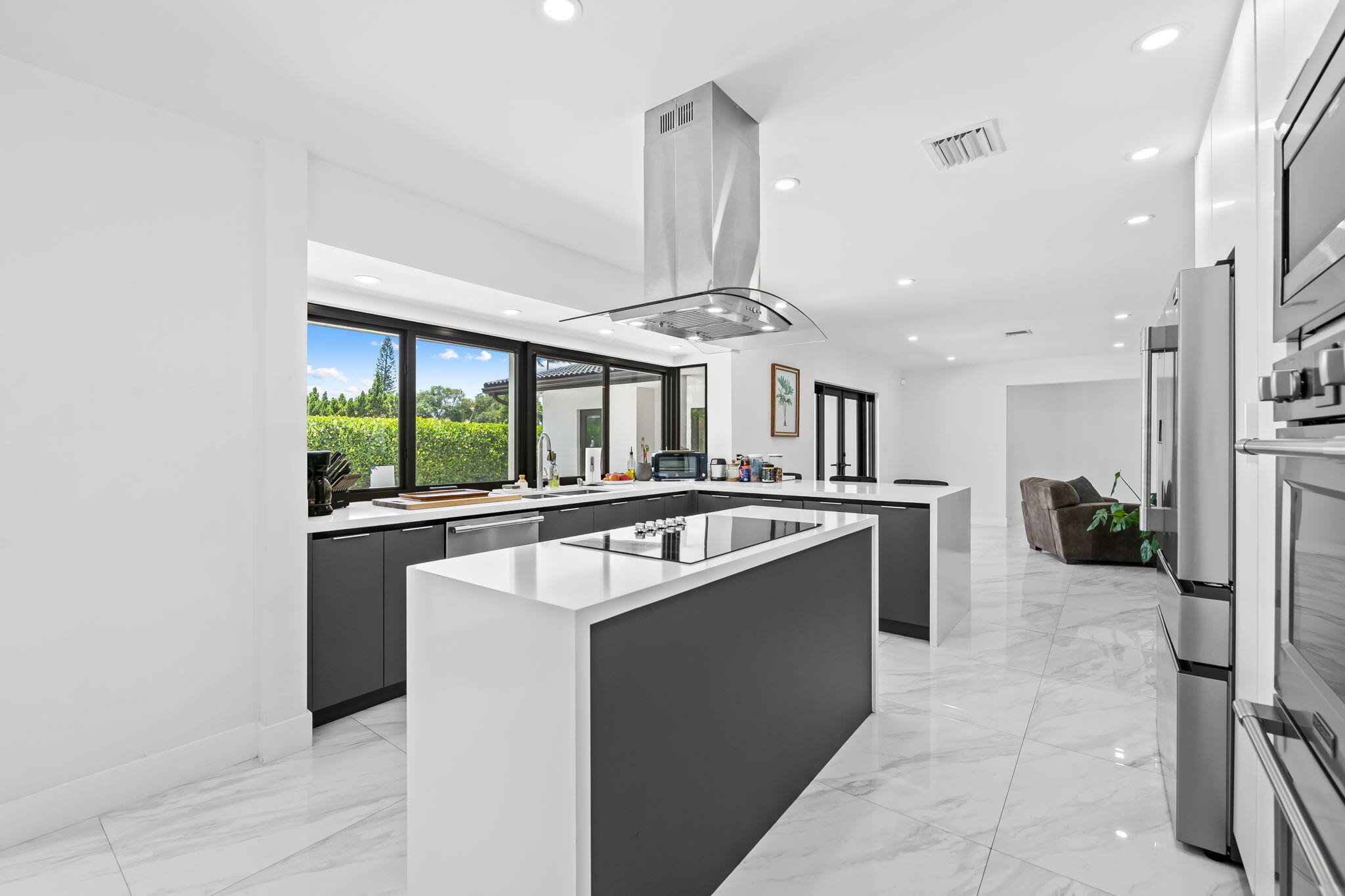 5122 Cleveland Street Hollywood, FL 33021 - Photo 11 of 28 11-web-or-mls-DSC_3898