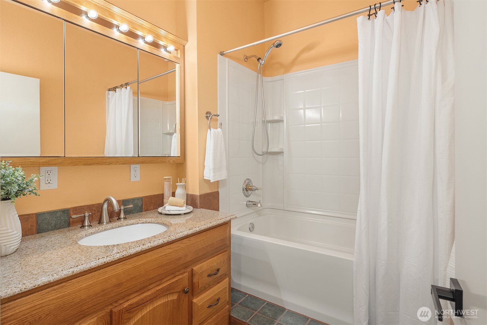 7407 180th Street Southwest Edmonds, WA 98026 - Photo 19 of 36