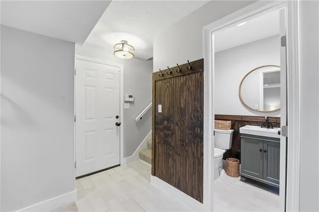 $329,950 | 1716 Northeast Misty Lane, Lee's Summit, MO 64086