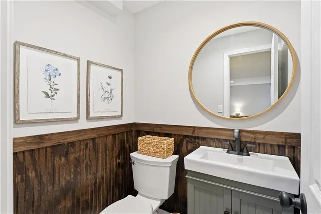 $329,950 | 1716 Northeast Misty Lane, Lee's Summit, MO 64086