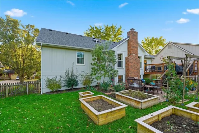 $329,950 | 1716 Northeast Misty Lane, Lee's Summit, MO 64086