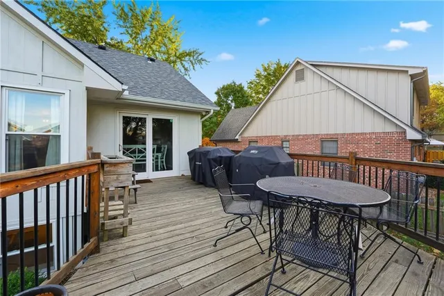 $329,950 | 1716 Northeast Misty Lane, Lee's Summit, MO 64086