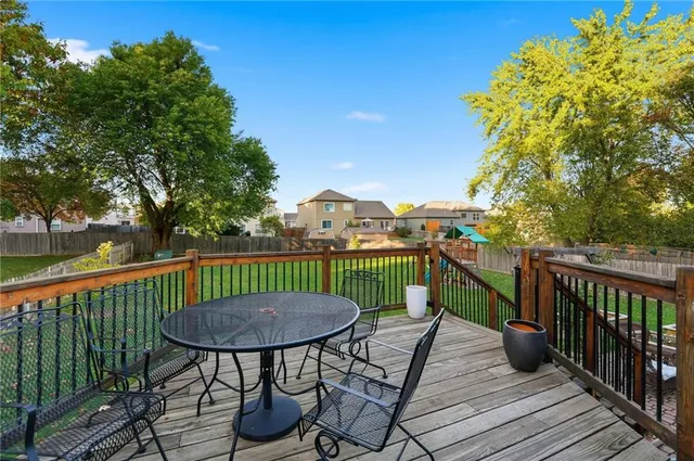 $329,950 | 1716 Northeast Misty Lane, Lee's Summit, MO 64086