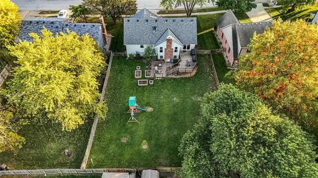 $329,950 | 1716 Northeast Misty Lane, Lee's Summit, MO 64086