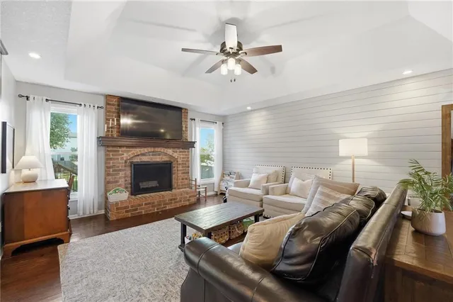 $329,950 | 1716 Northeast Misty Lane, Lee's Summit, MO 64086