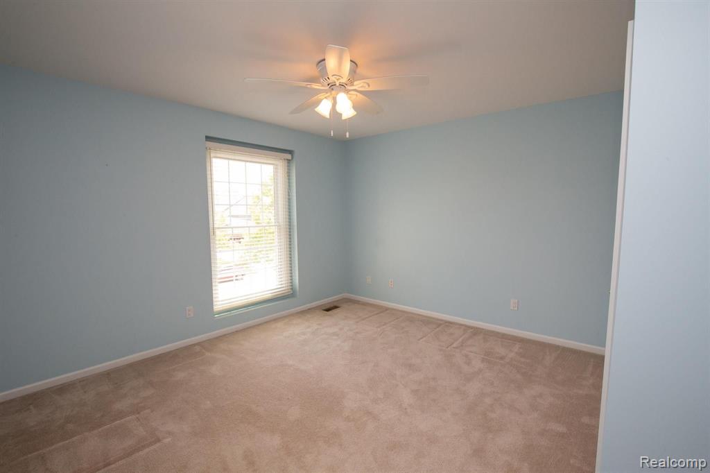 4040 Holly Lane Rochester, MI 48306 - Photo 39 of 63
