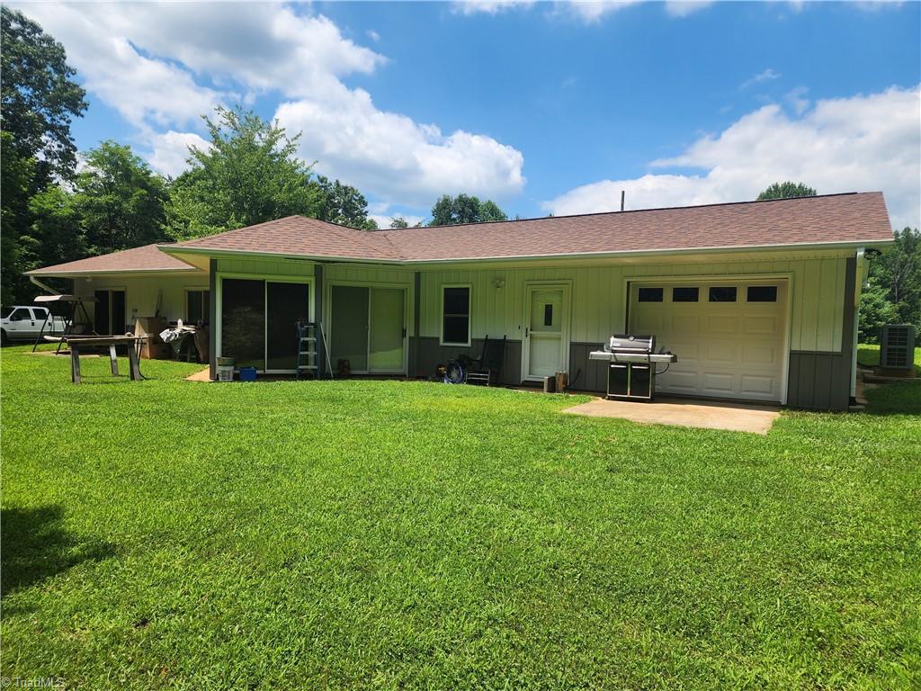 59 Pear Tree Lane Ararat, VA 24053 - Photo 9 of 14