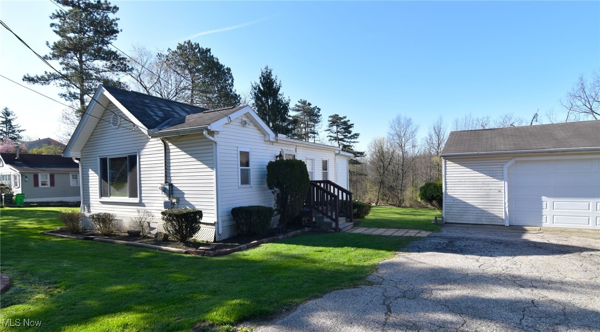 12900 Fruitside Road Cleveland, OH 44125 - Photo 2 of 15 Gallery Image 2