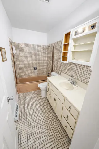 $175,000 | 1916 Wallace Street, Gary, IN 46404