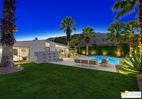 $1,075,000 | 406 East Desert Holly Circle, Palm Springs, CA 92262