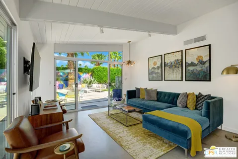 $1,075,000 | 406 East Desert Holly Circle, Palm Springs, CA 92262