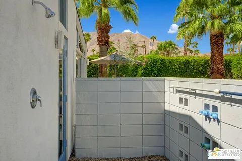 $1,075,000 | 406 East Desert Holly Circle, Palm Springs, CA 92262