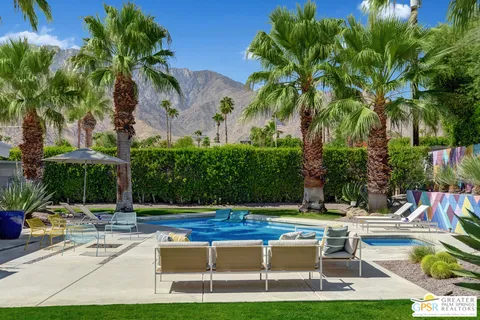 $1,075,000 | 406 East Desert Holly Circle, Palm Springs, CA 92262