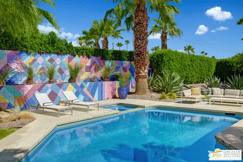 $1,075,000 | 406 East Desert Holly Circle, Palm Springs, CA 92262