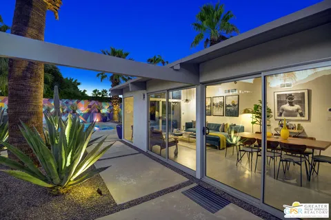 $1,075,000 | 406 East Desert Holly Circle, Palm Springs, CA 92262