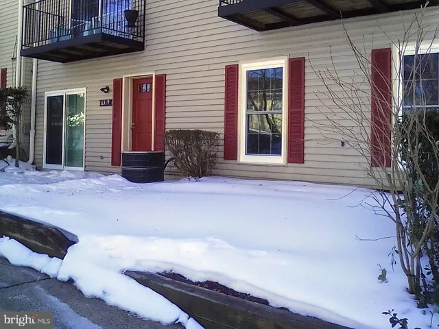 $399,000 | 6319 Fenestra Court, Unit 138A, Burke, VA 22015