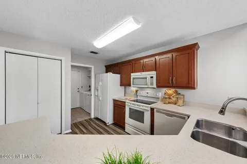 $525,000 | 1007 Big Pine Key, Atlantic Beach, FL 32233