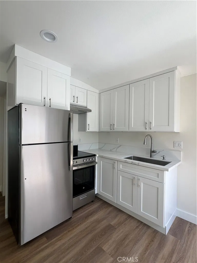 22139 Rashdall Avenue, Unit 1/4 Carson, CA 90745 - Photo 2 of 8