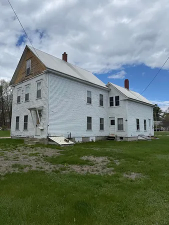 $180,000 | 5 Nichol Street, Paris, ME 04281