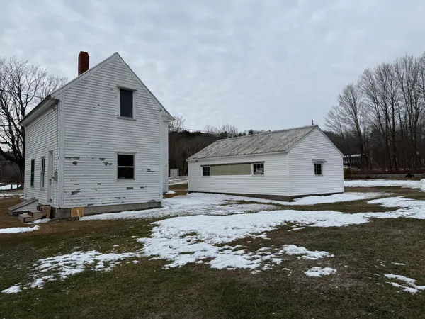 $218,000 | 5 Nichol Street, Paris, ME 04281