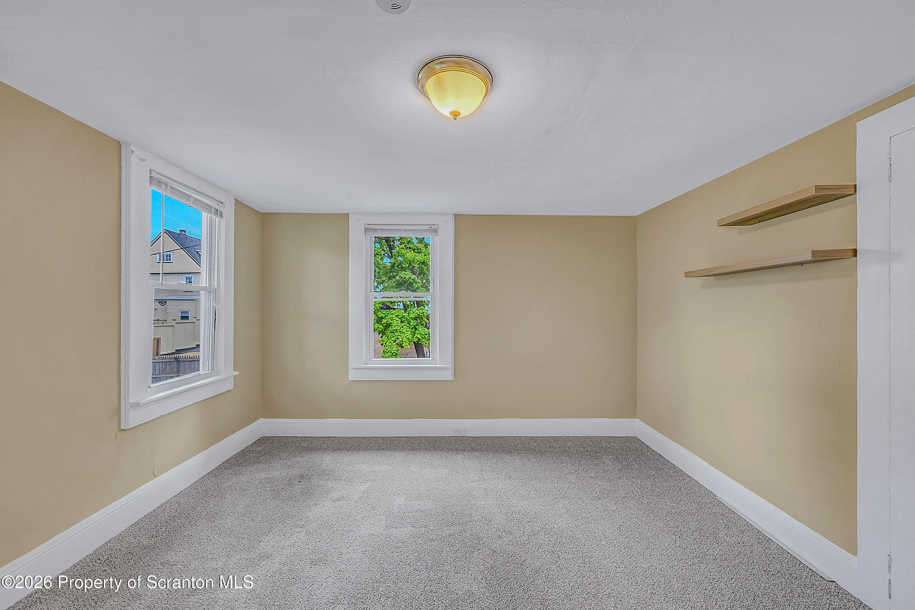 1120 Fisk Street Scranton, PA 18509 - Photo 11 of 22 R Fisk -21