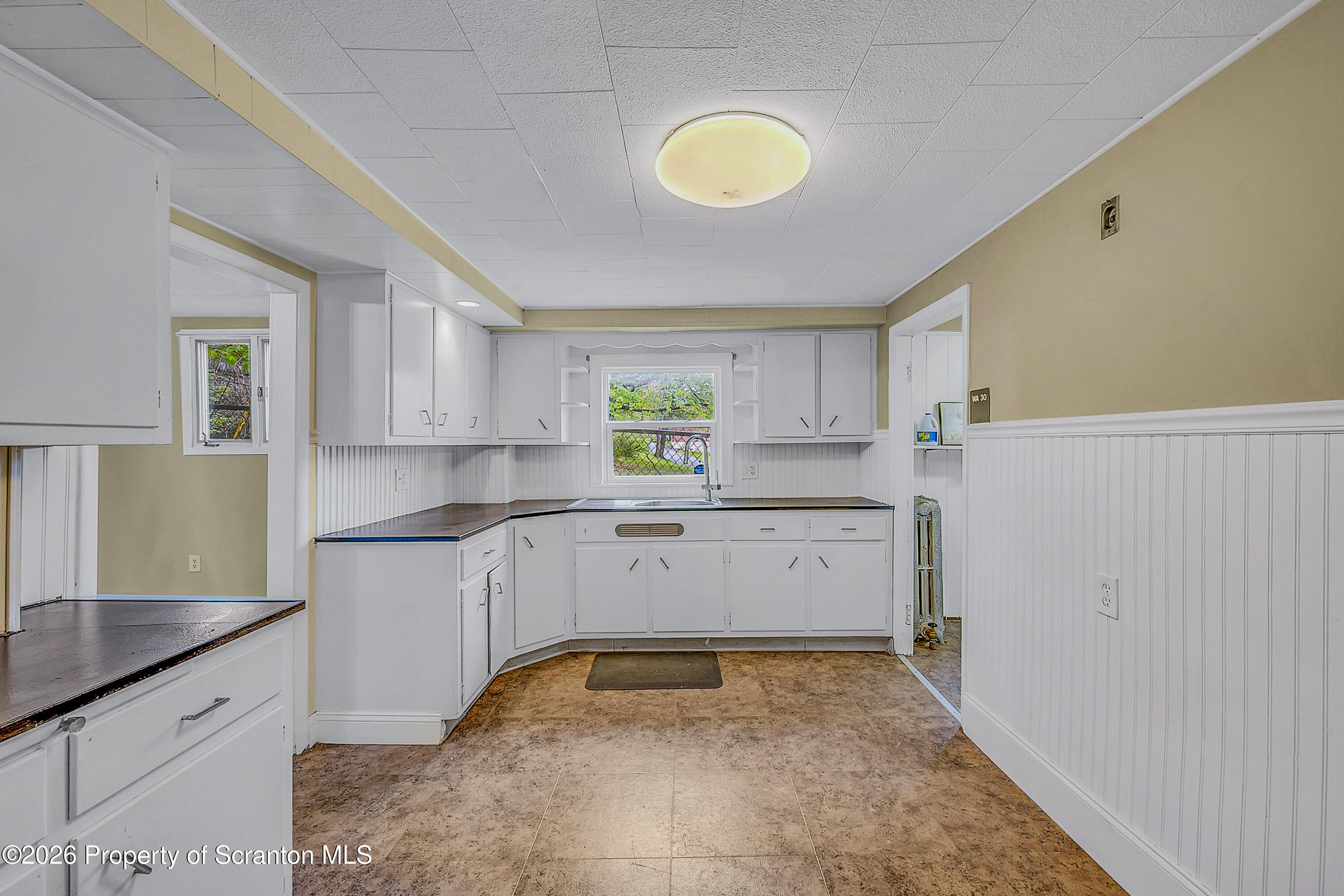1120 Fisk Street Scranton, PA 18509 - Photo 8 of 22 R Fisk -18