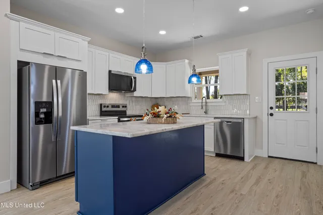 $235,000 | 2310 Jackson Avenue, Pascagoula, MS 39567