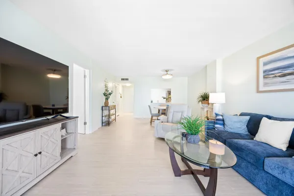 $2,300 | 501 East Dania Beach Boulevard, Unit 55B, Dania Beach, FL 33004