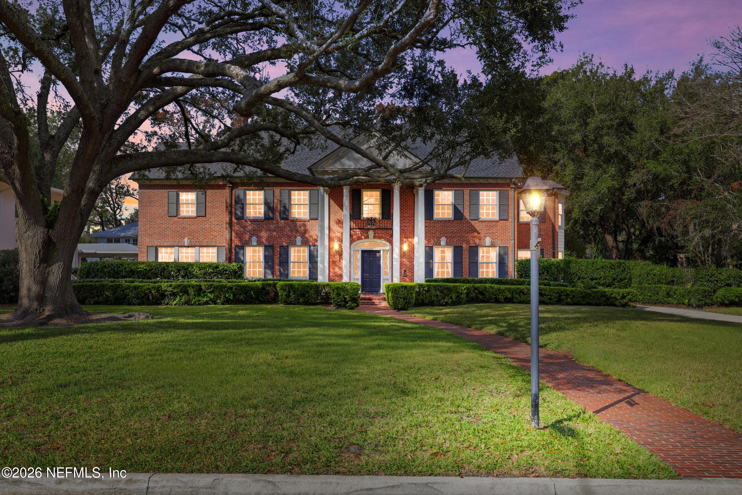 959 Maple Lane Jacksonville, FL 32207 - Photo 2 of 132 Twilight View