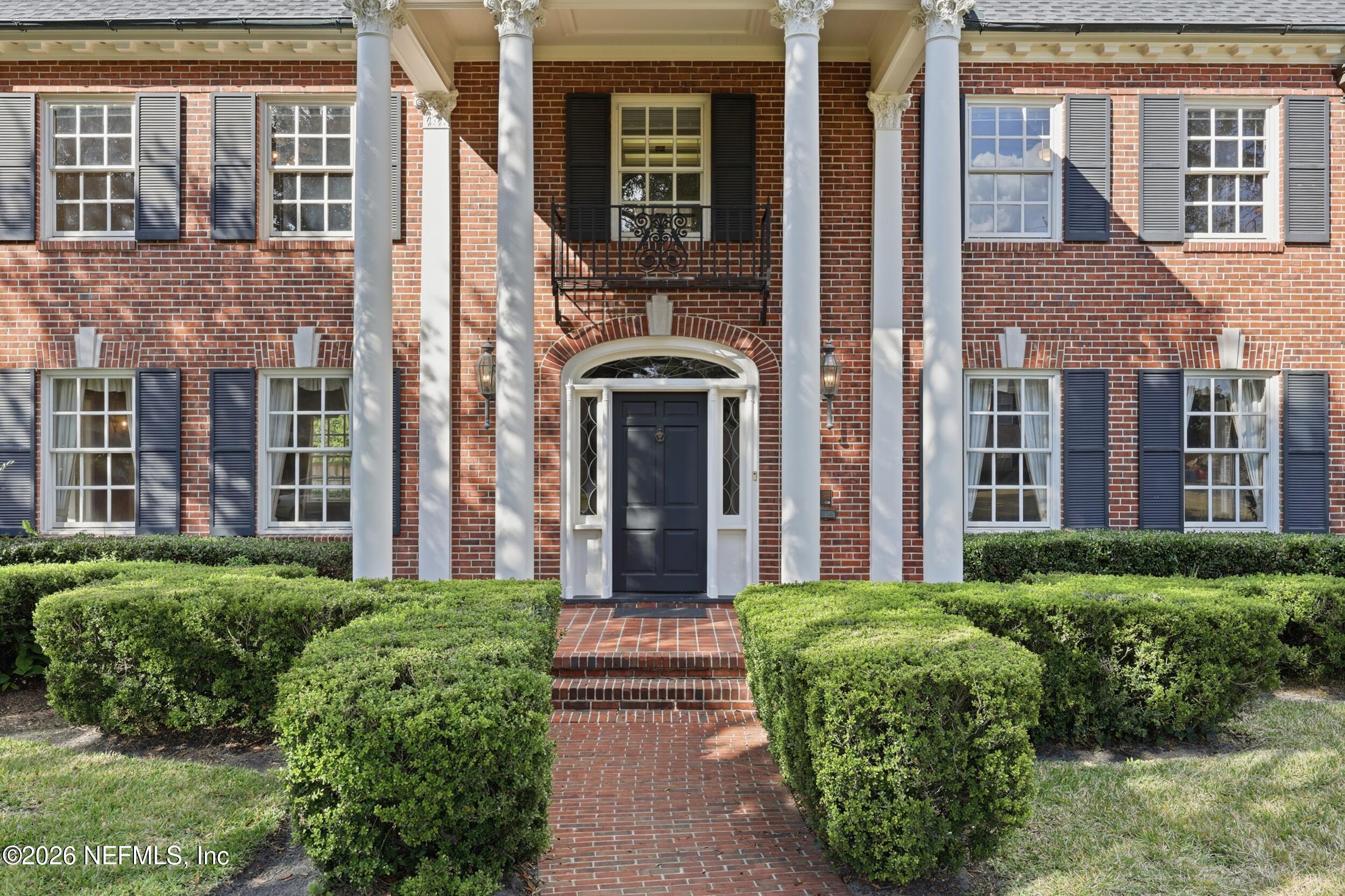 959 Maple Lane Jacksonville, FL 32207 - Photo 3 of 132 PREMIER LOCATION