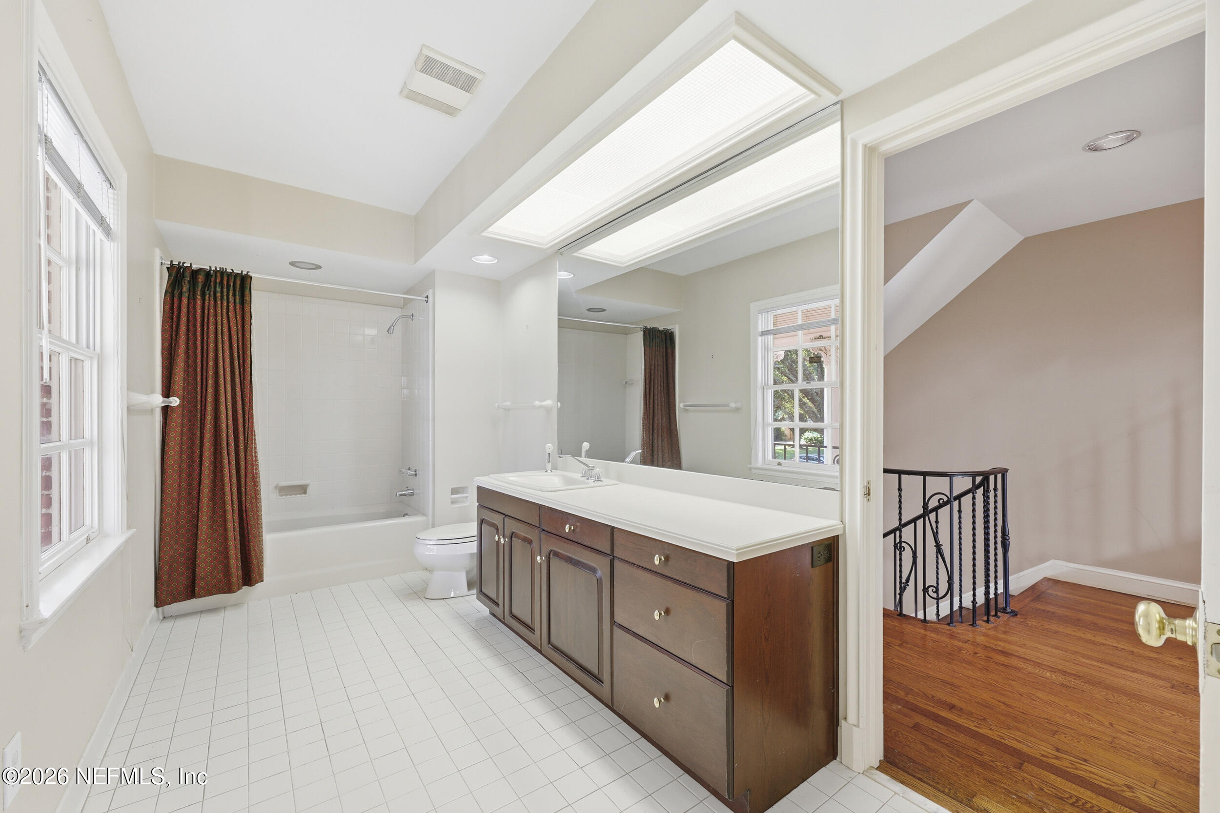 959 Maple Lane Jacksonville, FL 32207 - Photo 62 of 132 HALL BATH